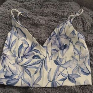 Floral cropped tank top